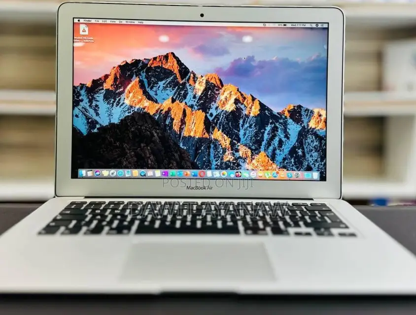 New Laptop Apple MacBook Air 2015 8GB Intel Core I7 SSD 512GB