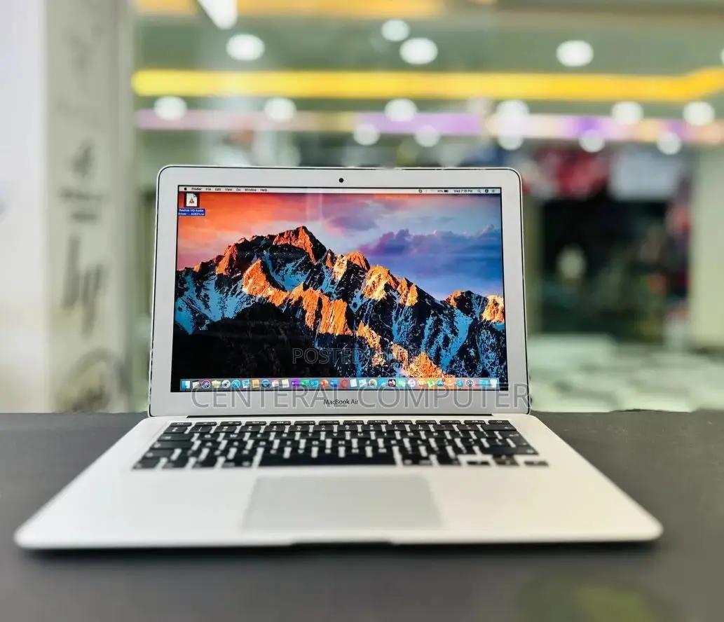 New Laptop Apple MacBook Pro 2015 16GB Intel Core I7 SSD 128GB