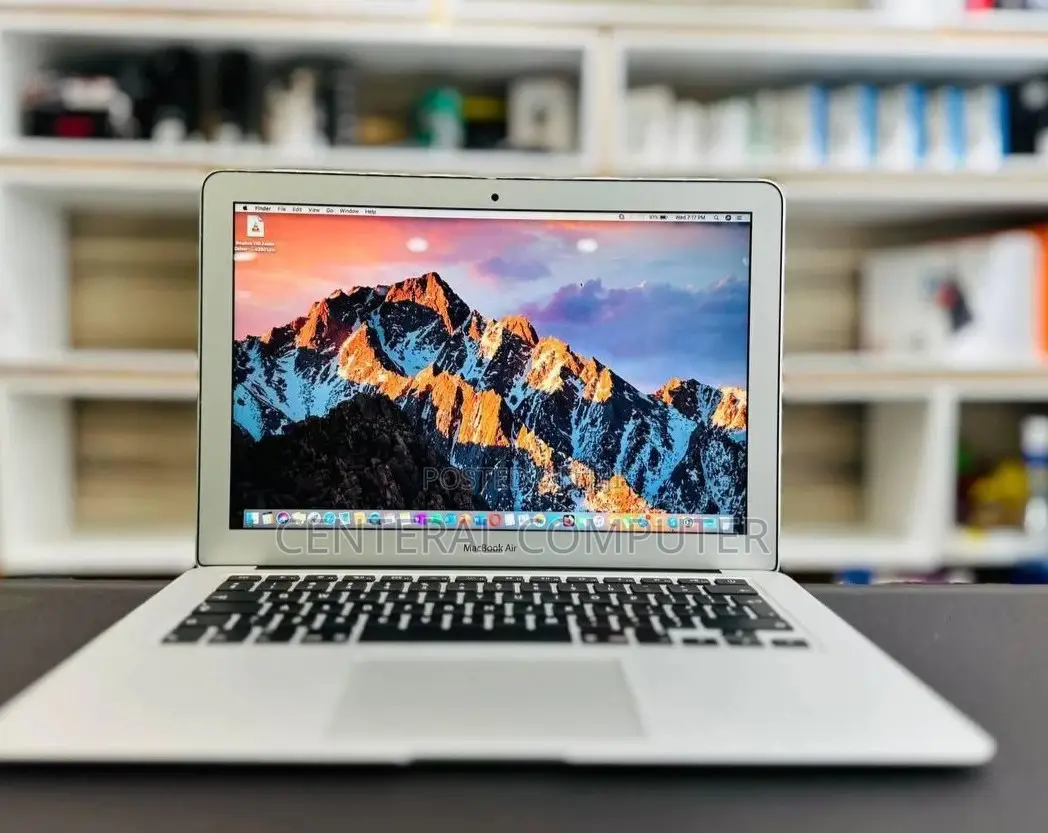 New Laptop Apple MacBook Pro 2015 16GB Intel Core I7 SSD 128GB