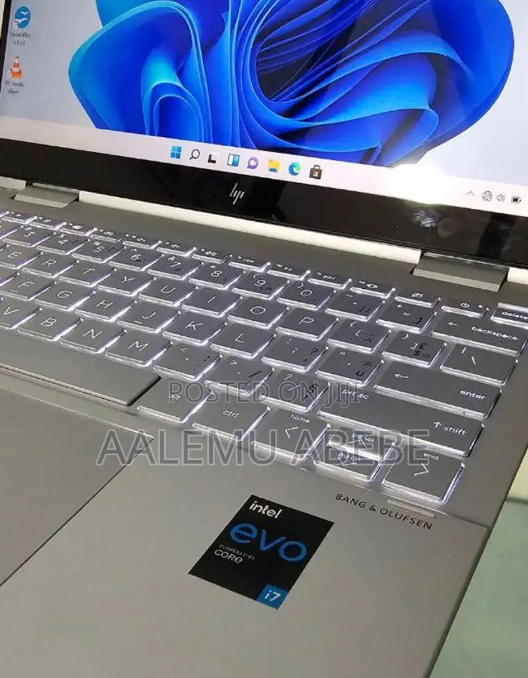New Laptop HP Envy X360 16GB Intel Core I7 SSD 1T