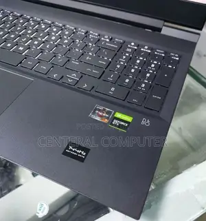 New Laptop HP 16GB AMD Ryzen 5 SSD 1T