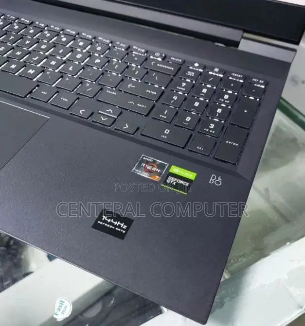 New Laptop HP 16GB AMD Ryzen 5 SSD 1T