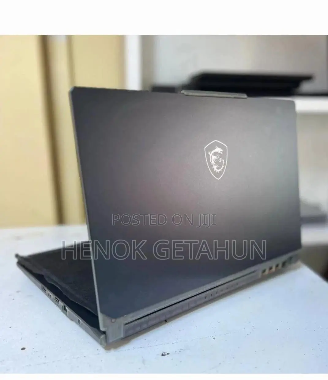 New Laptop MSI GP75 Leopard 16GB Intel Core i7 SSD 512GB