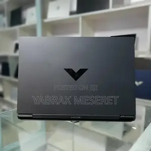 New Laptop HP Victus 16 8GB AMD Ryzen 7 SSD 1T