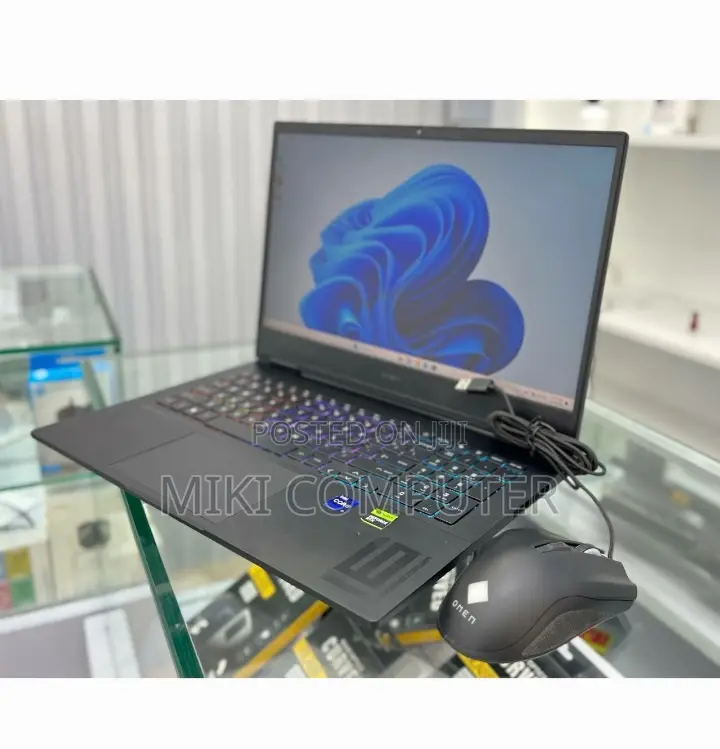 New Laptop HP Omen 16 16GB Intel Core I9 SSD 1T