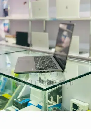 New Laptop Asus VivoBook 15 X505BA 8GB Intel Core I5 SSD 512GB