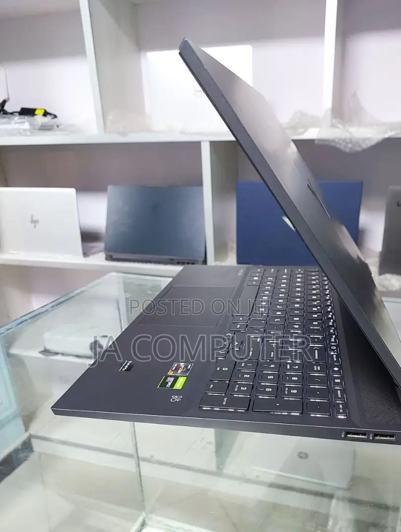 New Laptop HP Victus 16 8GB AMD Ryzen 7 SSD 1T