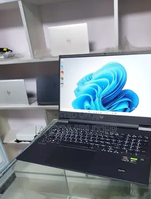 New Laptop HP Victus 16 8GB AMD Ryzen 7 SSD 1T