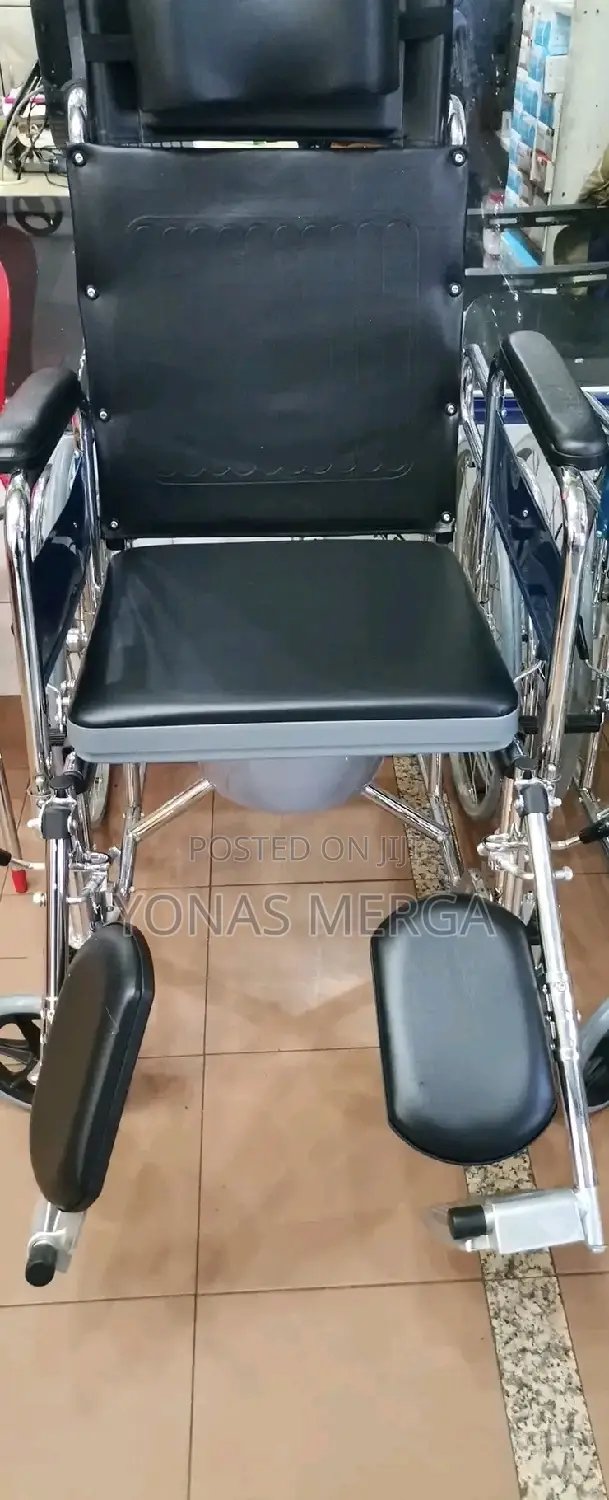 ለጉዳተኛ/ለእርጅና Procare Reclining Wheelchair With Commode