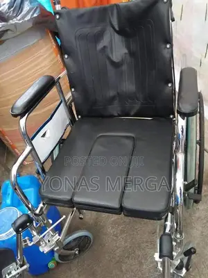 Toilet Wheelchair Fully Reclinable Backrest_use of Pullable