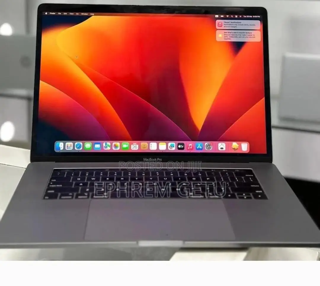 New Laptop Apple MacBook Pro 2018 16GB Intel Core i7 SSD 512GB