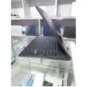 New Laptop HP Victus 16 8GB AMD Ryzen 7 SSD 1T
