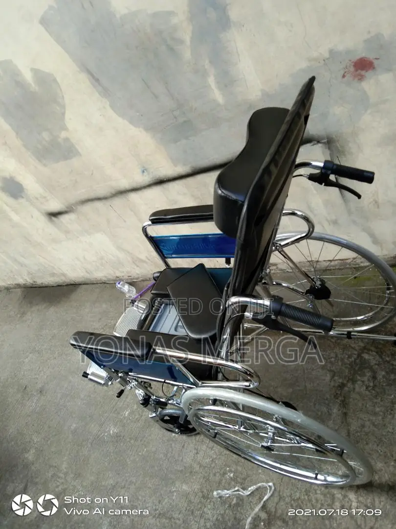 ባለብዙ-አማራጭ Wheelchair U-Type Reclining Commode Wheelchair