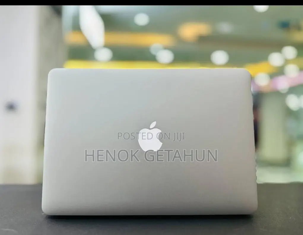 New Laptop Apple MacBook Air 2023 M2 8GB Intel Core I7 SSD 512GB