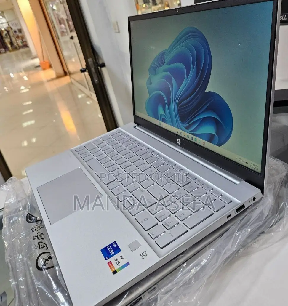 New Laptop HP Pavilion 15 16GB Intel Core I7 SSD 512GB