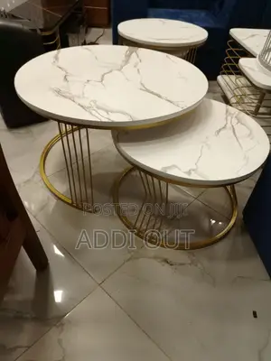 Table/ጠረጴዛ