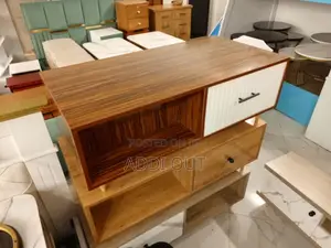 Photo - ጠረጴዛ/Table