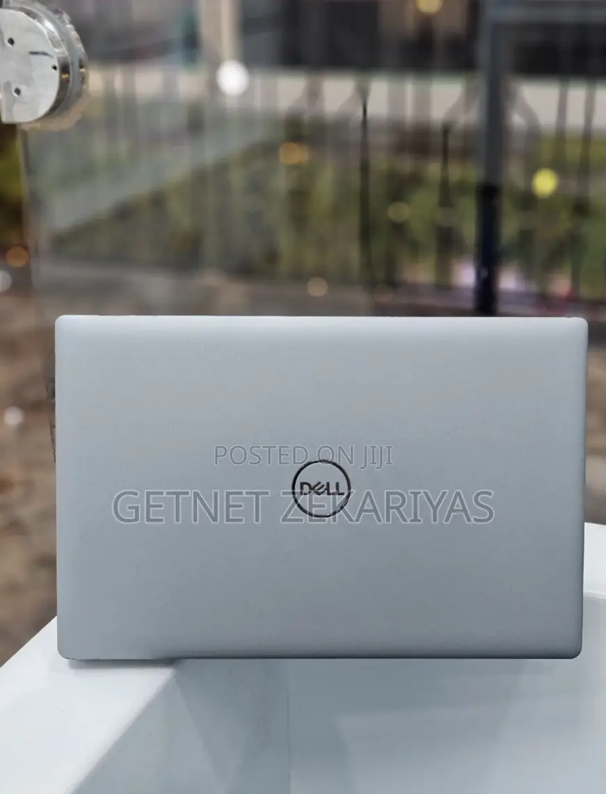 New Laptop Dell Precision 3561 16GB Intel Core I7 SSD 512GB