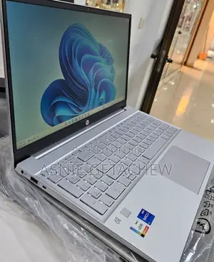 New Laptop HP Pavilion 15 16GB Intel Core I7 SSD 256GB