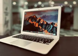 Photo - New Laptop Apple MacBook Air 2015 8GB Intel Core I7 SSD 512GB