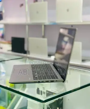 New Laptop Asus VivoBook 15 X505BA 8GB Intel Core I5 SSD 512GB