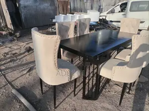 መመገቢያ ጠረጴዛ