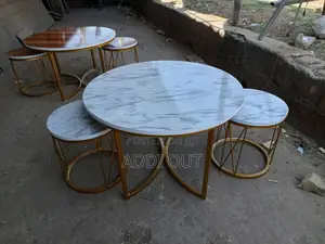 Photo - Table/ጠረጴዛ