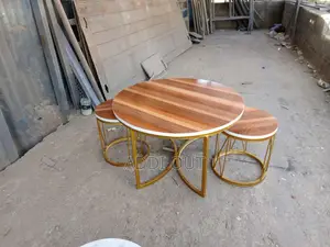 Table/ጠረጴዛ
