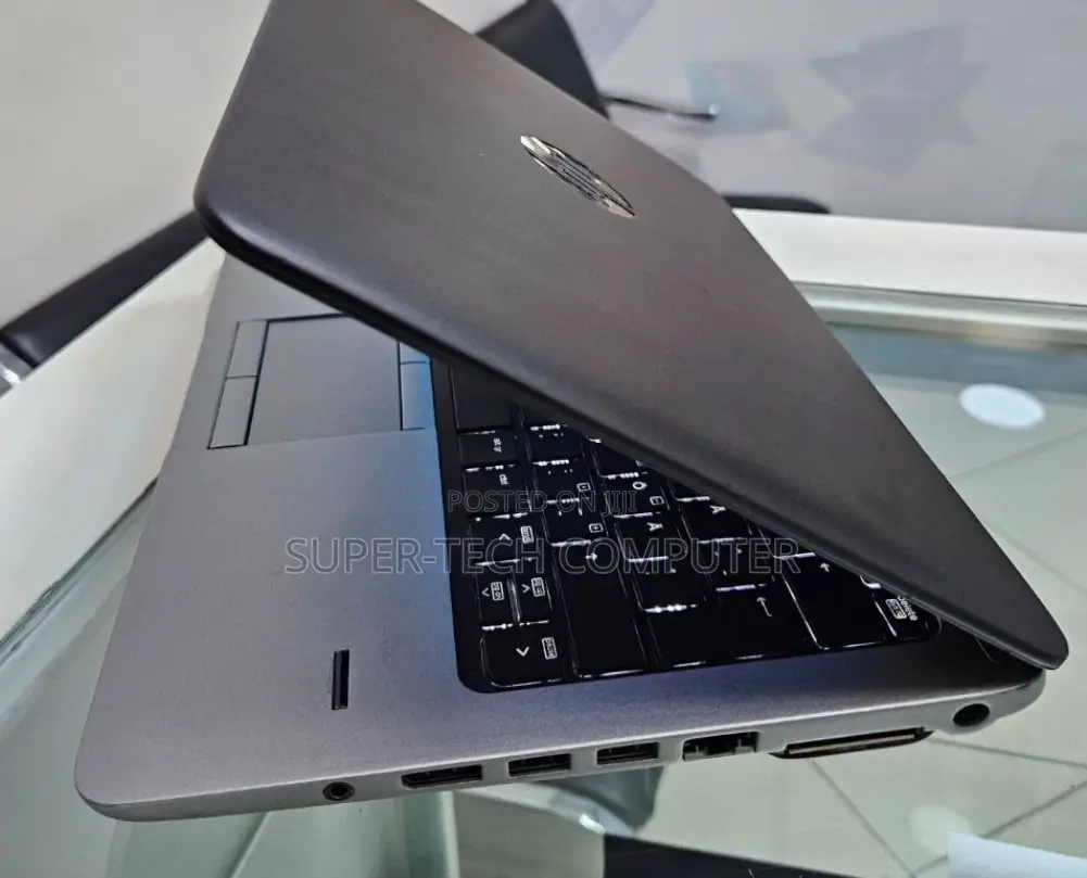 New Laptop HP EliteBook 820 8GB Intel Core I5 HDD 500GB