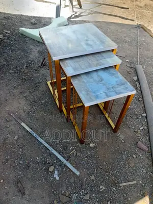 Photo - Table/ጠረጴዛ