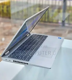 Photo - New Laptop Dell Precision 3561 16GB Intel Core I7 SSD 512GB