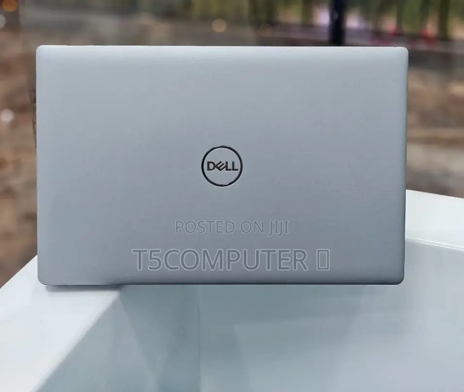 New Laptop Dell Precision 3561 16GB Intel Core I7 SSD 512GB