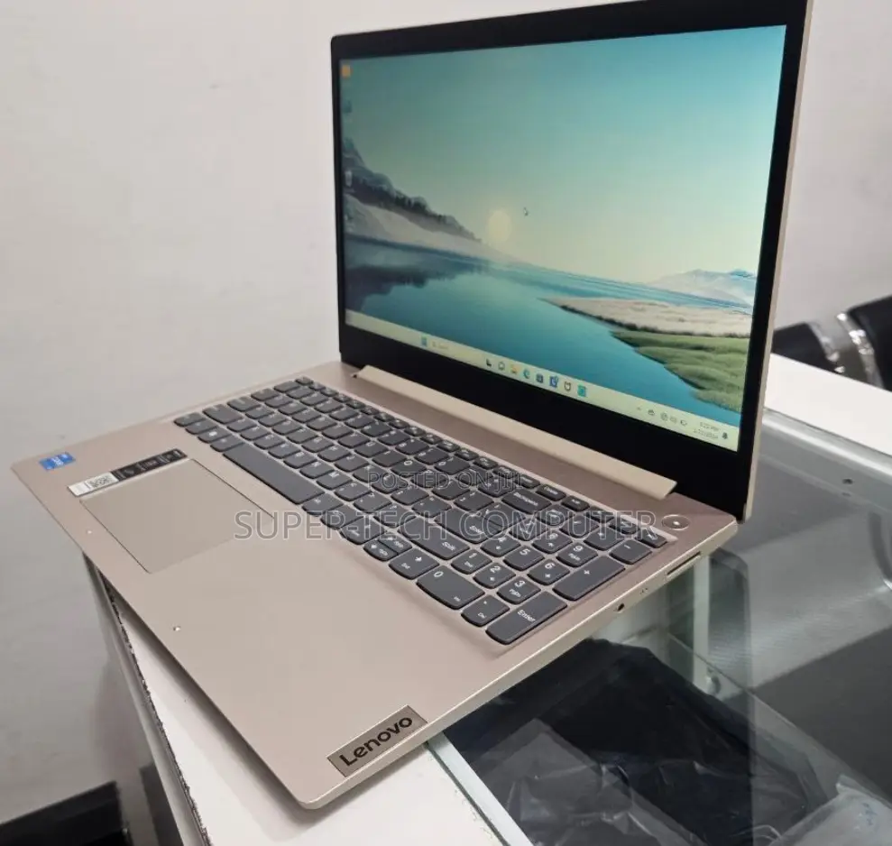 New Laptop Lenovo IdeaPad S12 8GB Intel Core I3 SSD 256GB