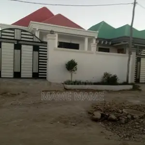 5bdrm Villa in Addis Abeba, Bole for sale