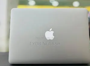 New Laptop Apple MacBook Air 2015 8GB Intel Core I7 SSD 512GB