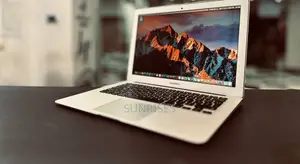 Photo - New Laptop Apple MacBook 2015 8GB Intel Core I7 SSD 512GB