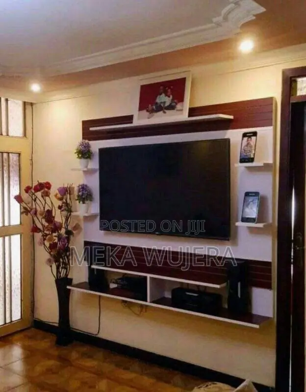 የሳሎኖ ውበት Tv Stand