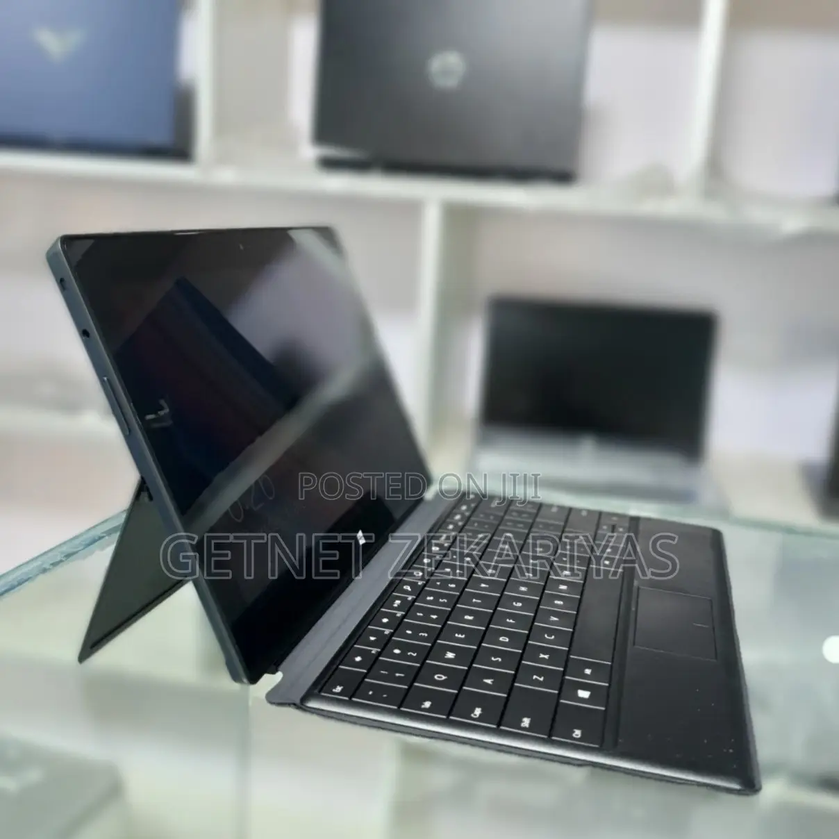 New Laptop Microsoft Surface 2GB Intel Celeron SSD 32GB