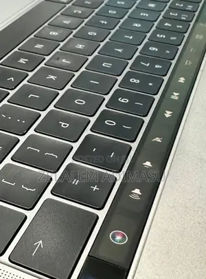 New Laptop Apple MacBook 2016 16GB Intel Core I7 SSD 512GB