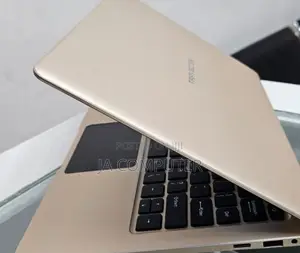 New Laptop Trekstor 4GB Intel Celeron SSD 256GB