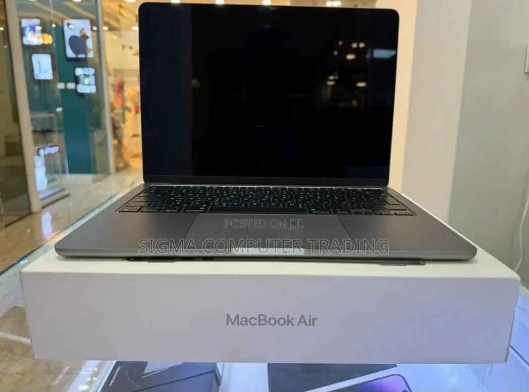 New Laptop Apple MacBook Air 2022 M2 8GB Apple M2 SSD 512GB