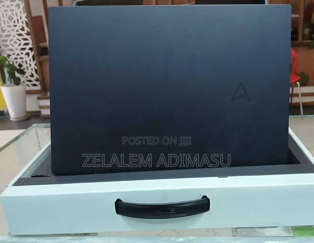 New Laptop Asus ZenBook UX21A 16GB AMD Ryzen 7 SSD 1T