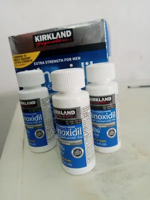 Photo - Kirkiland Minoxidil Original New 5%