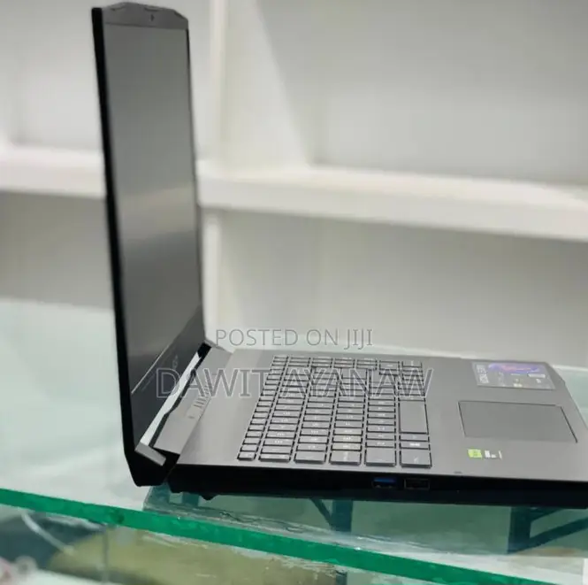 New Laptop MSI Katana 15 16GB Intel Core I9 SSD 512GB