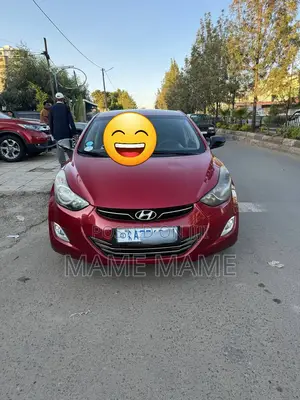 Hyundai Avante 2012 Red