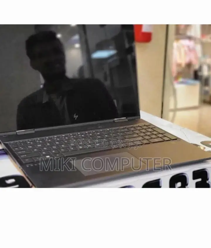 New Laptop HP Envy X360 8GB AMD Ryzen 5 SSD 512GB