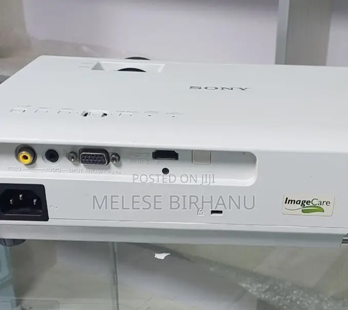 New SONY Dx-100 Projector