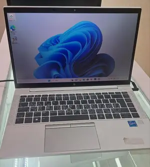 New Laptop HP EliteBook Folio 16GB Intel Core I5 SSD 512GB