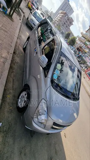 Photo - Hyundai Starex 2015 Silver