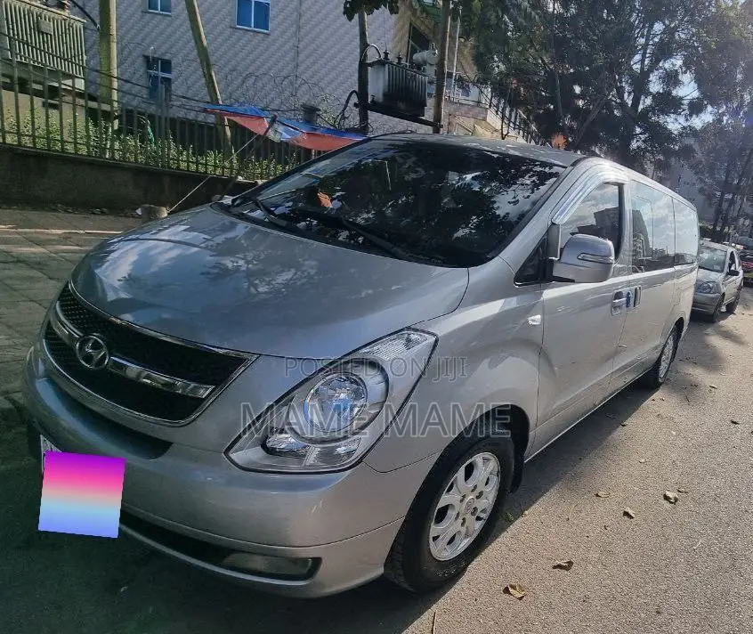 Hyundai Starex 2015 Silver